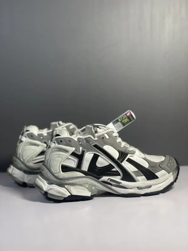 Balenciaga Runner - Image 7