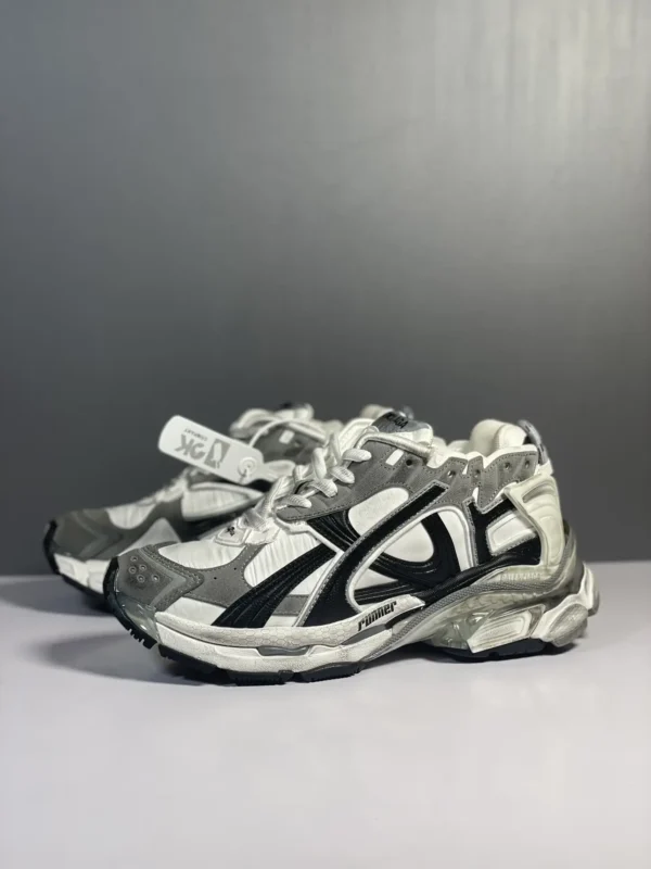 Balenciaga Runner - Image 3