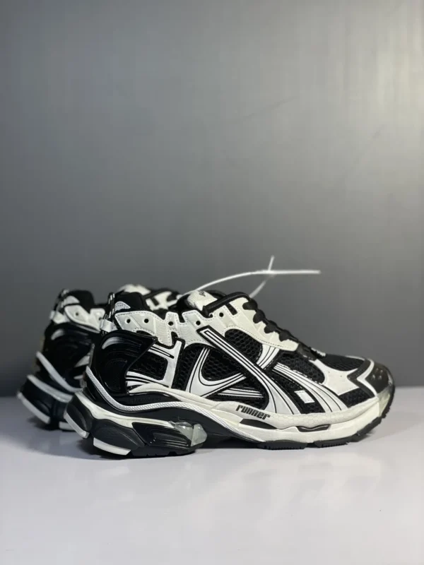 Balenciaga Runner - Image 7