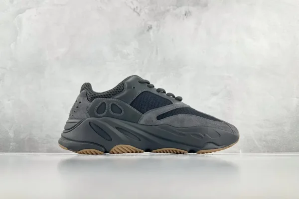 Yeezy Boost 700
Utility Black - Image 2