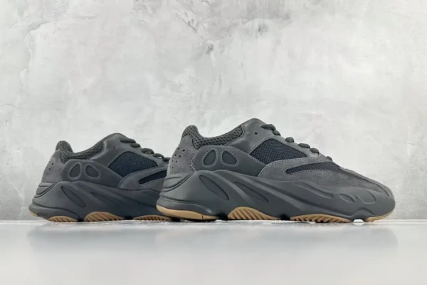 Yeezy Boost 700
Utility Black - Image 6
