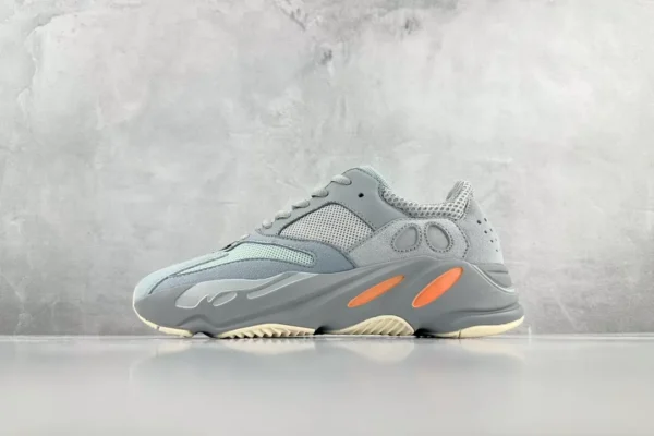 Yeezy Boost 700
Inertia