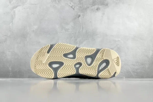 Yeezy Boost 700
Inertia - Image 4