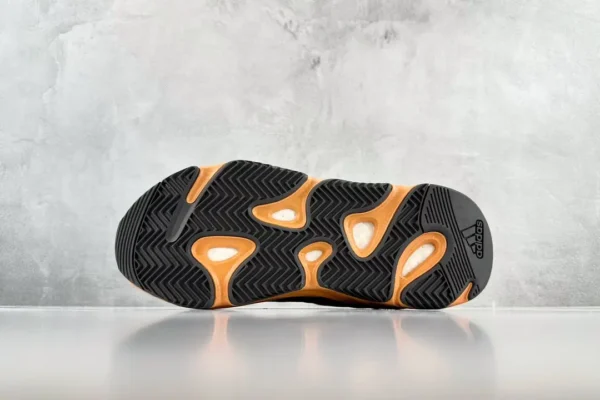 Yeezy Boost 700
Sun - Image 4