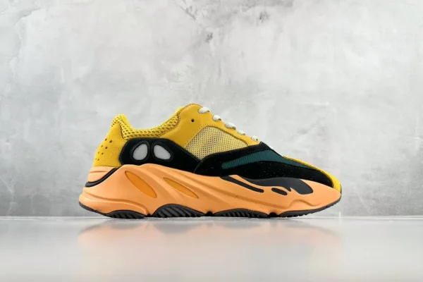 Yeezy Boost 700
Sun - Image 2
