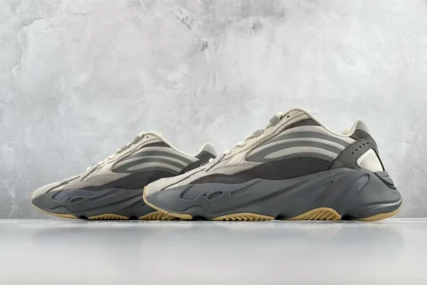 Yeezy Boost 700 V2
Tephra - Image 5