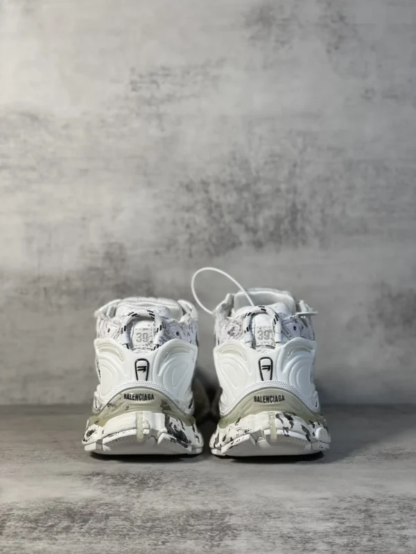 Balenciaga Runner - Image 6