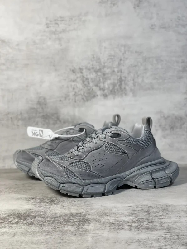Balenciaga 3XL - Image 3