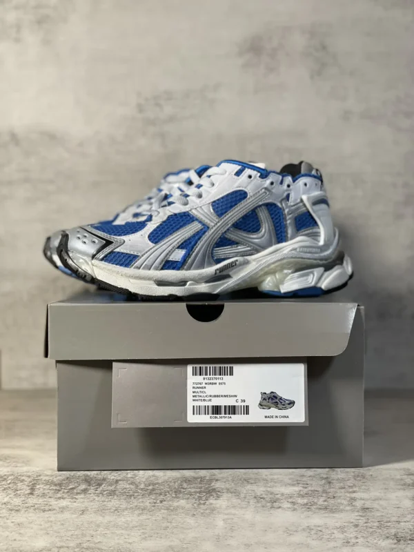 Balenciaga Runner - Image 9