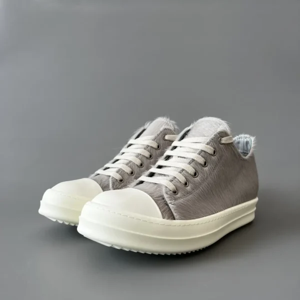 Rick Owens gray horsehair Low cut tie.