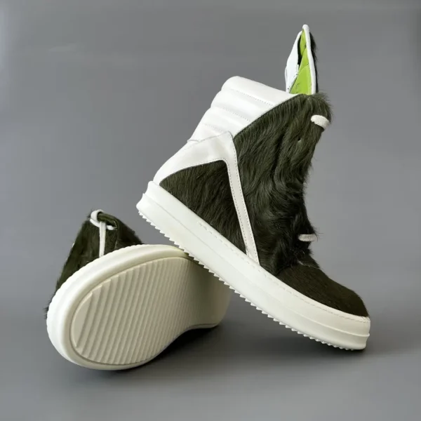 Rick Owens' horsehair is a dark green and white inverted triangle.
  7 - Image 7