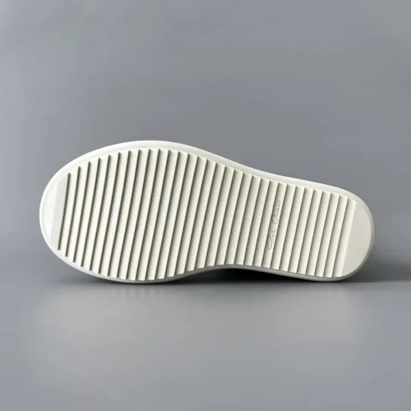 Rick Owens has a high top strap and thick bottom leather surface. - Image 6