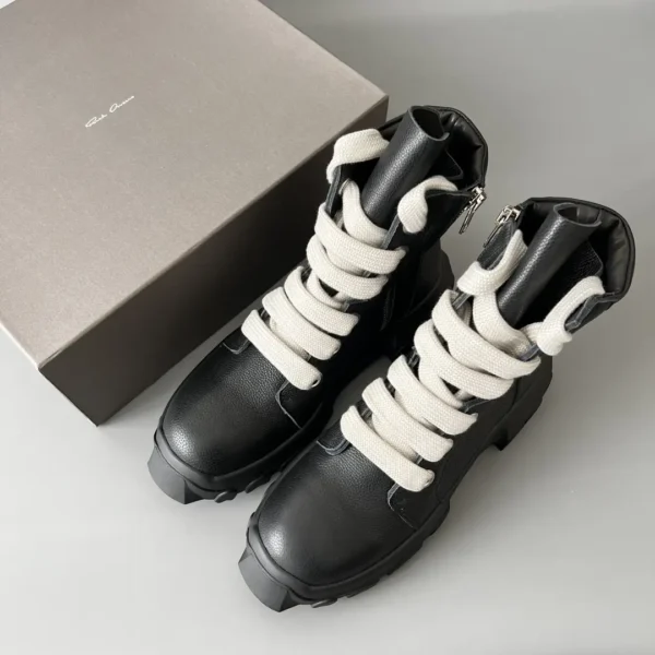 RICK OWENS Coarse Hole Black
  7     
Market independence - Image 9