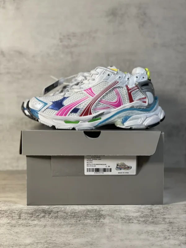 Balenciaga Runner - Image 9
