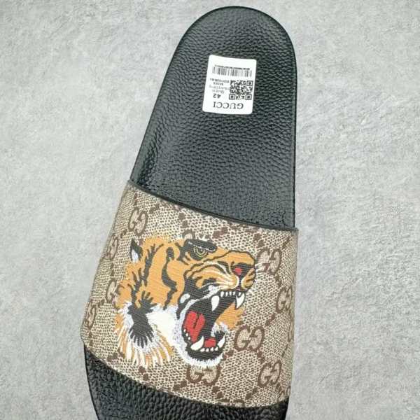 Gucci Slippers - Image 4
