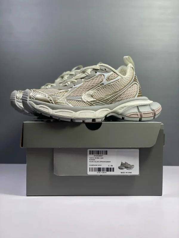 Balenciaga Runner - Image 9