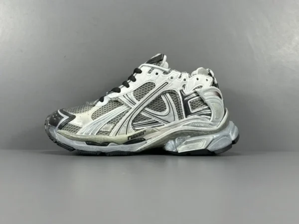 Balenciaga  Runner - Image 2