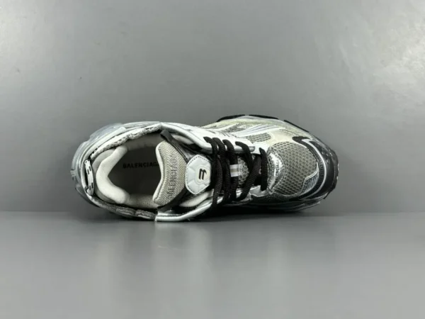 Balenciaga  Runner - Image 3