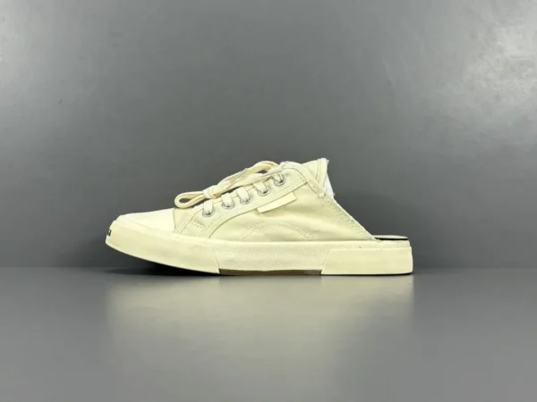 Balenciaga Paris Semi-trailer - Image 2