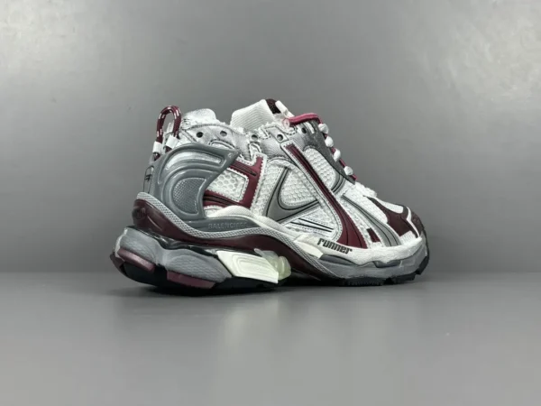 Balenciaga  Runner - Image 5