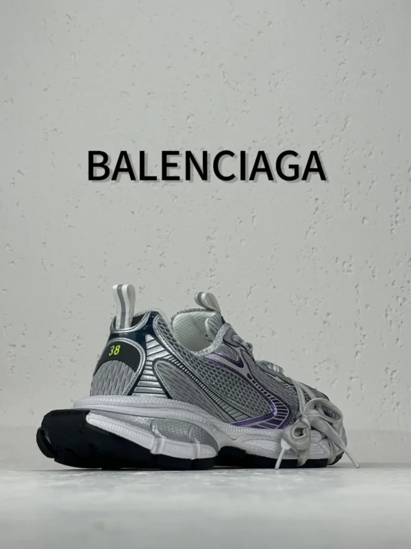 Balenciaga 3XL EXTREME LACE - Image 7