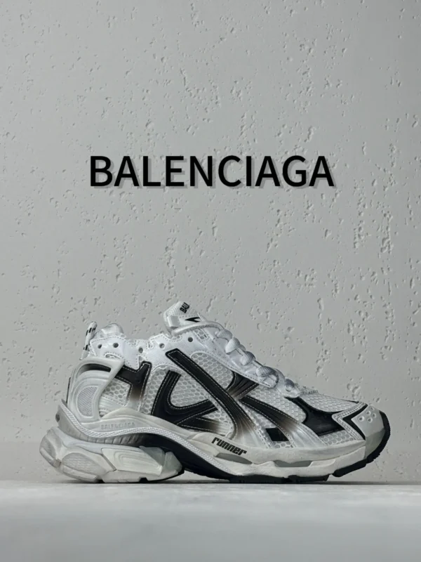 Balenciaga  Runner
