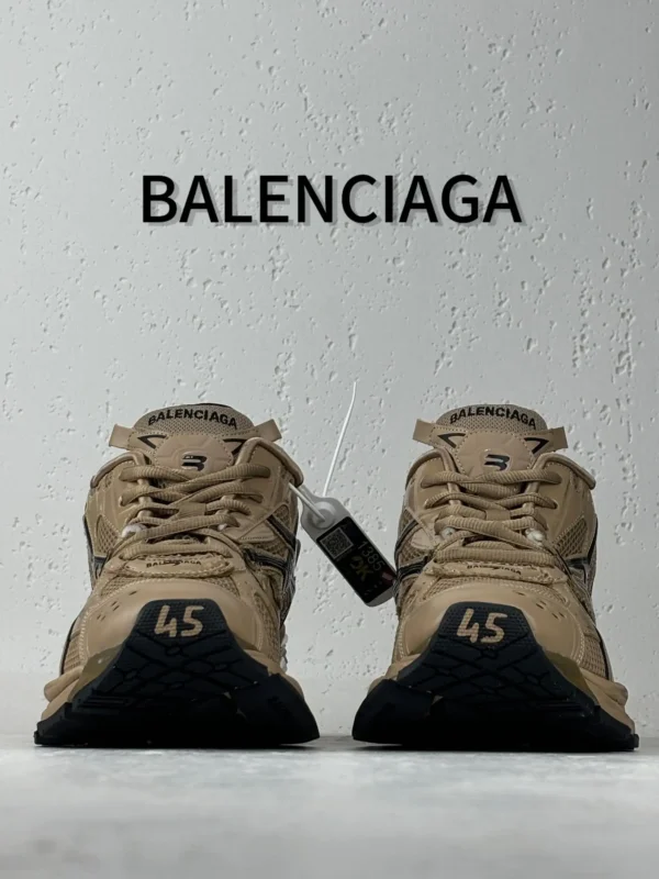 Balenciaga  Runner - Image 5