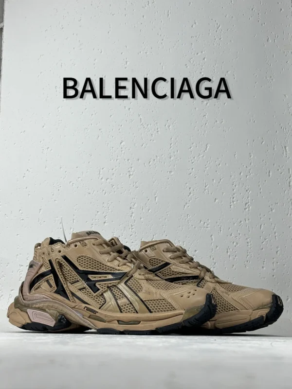 Balenciaga  Runner - Image 4