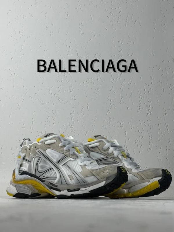 Balenciaga  Runner - Image 4