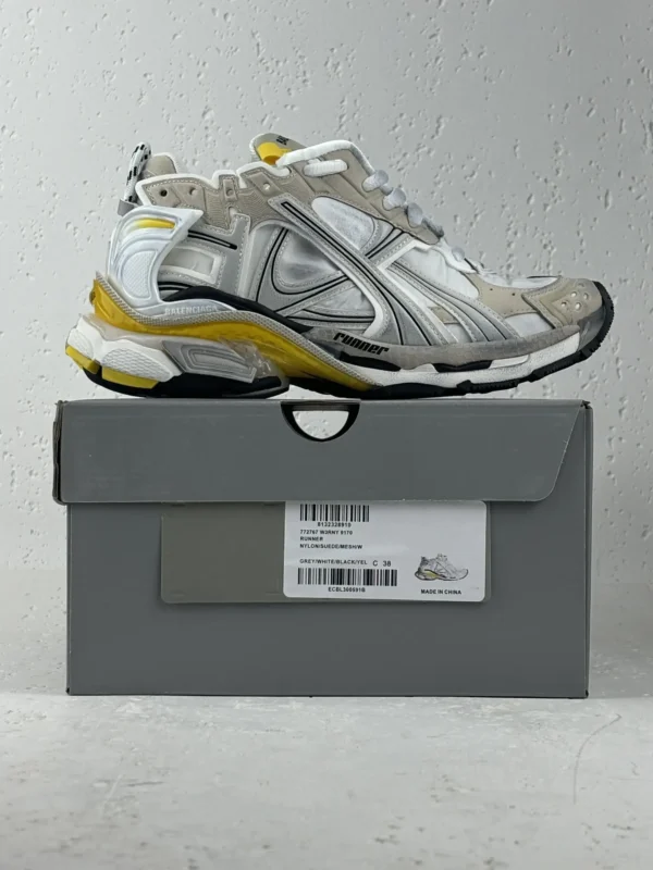 Balenciaga  Runner - Image 9