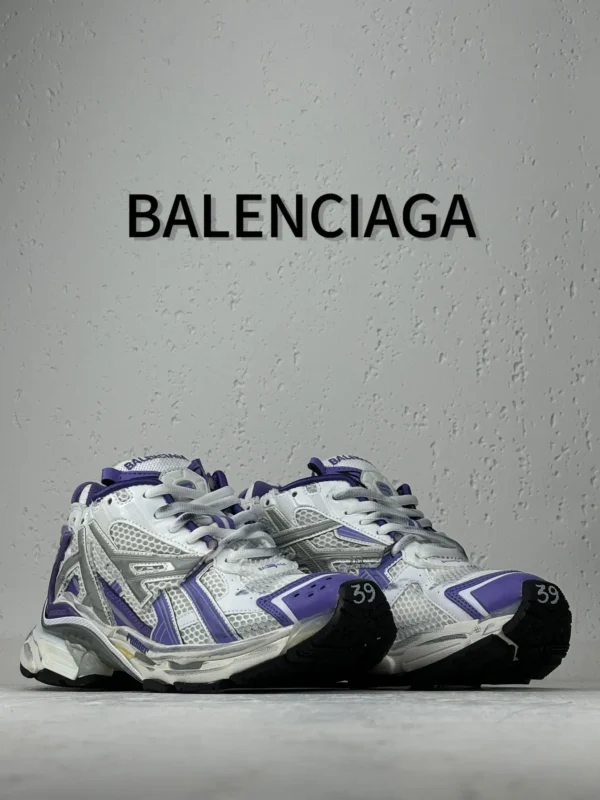 Balenciaga  Runner - Image 4