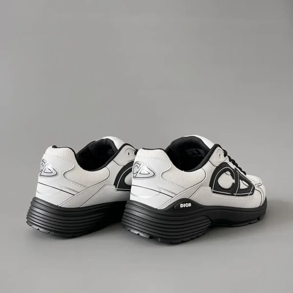 Dior B   Low cut sports and casual shoes in white and black for couples - Image 4