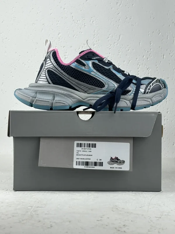 Balenciaga 3XL - Image 9