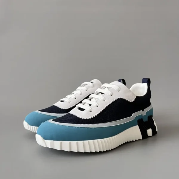 Hermes Bouncing Low cut round toe lace up casual shoes in blue
