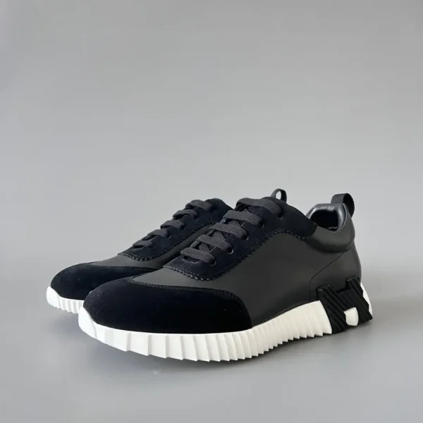 Hermes Bouncing Low cut round toe lace up casual shoes black