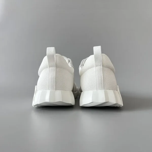 Hermes Bouncing Low cut round toe lace up casual shoes white - Image 5