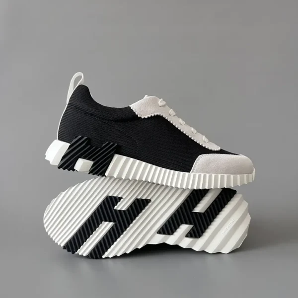 Hermes Bouncing Low cut round toe lace up casual shoes black - Image 6