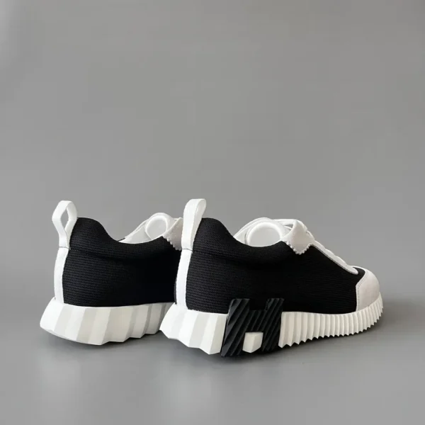 Hermes Bouncing Low cut round toe lace up casual shoes black - Image 4
