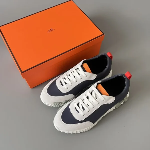 Hermes Bouncing Low cut round toe lace up casual shoes in blue - Image 9