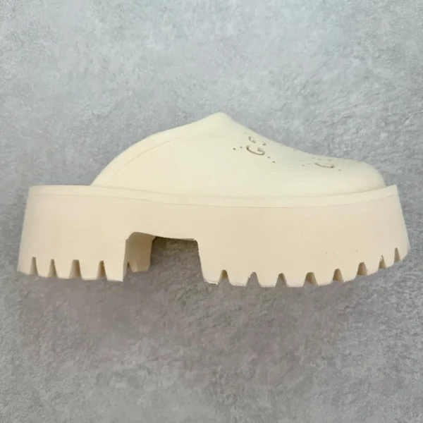 Gucci GG Slide