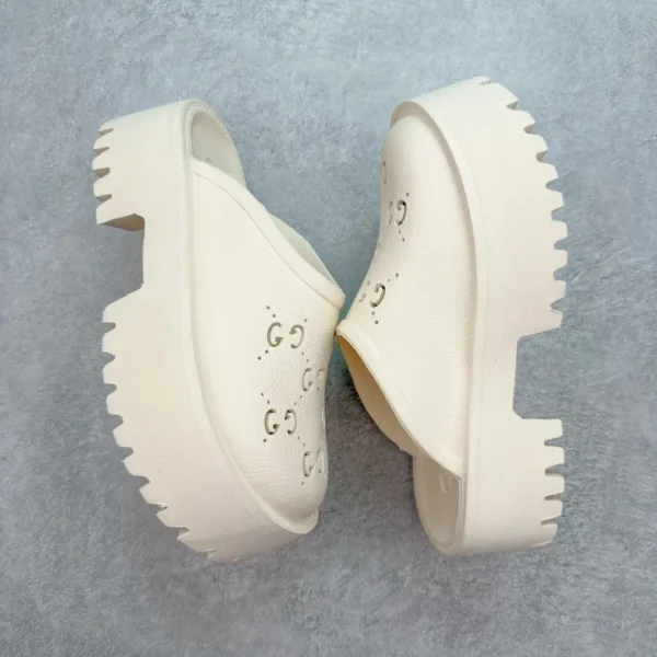Gucci GG Slide - Image 3