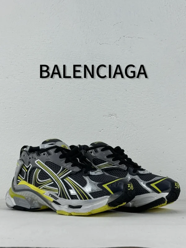 Balenciaga  Runner - Image 4