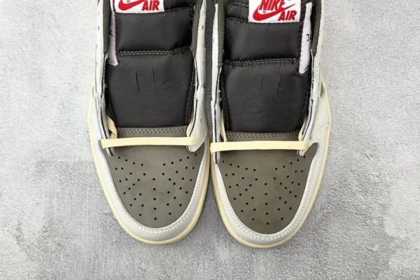 Travis Scott x Jordan Air Jordan 1 Low OG SP "Sailand Ridgerock" 3.0 - Image 7