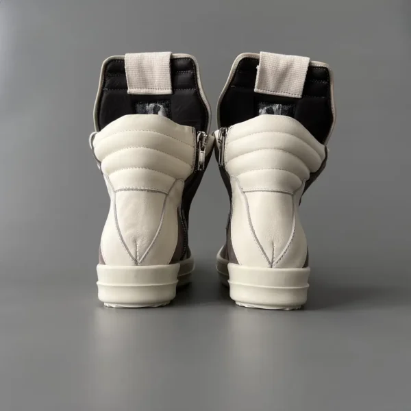 Rick Owens inverted triangle
 7   
Exclusive market opening - Image 5