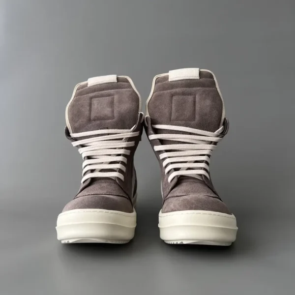 Rick Owens inverted triangle
 7   
Exclusive market opening - Image 2