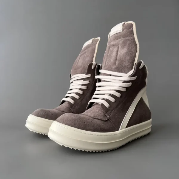 Rick Owens inverted triangle
 7   
Exclusive market opening
