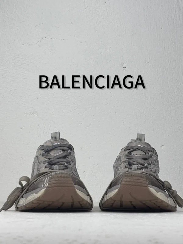 Balenciaga 3XL - Image 5