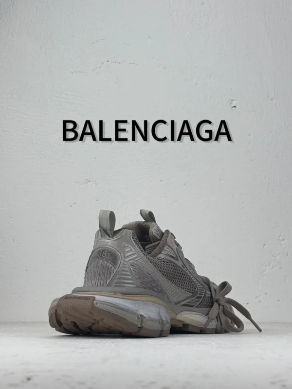 Balenciaga 3XL - Image 7