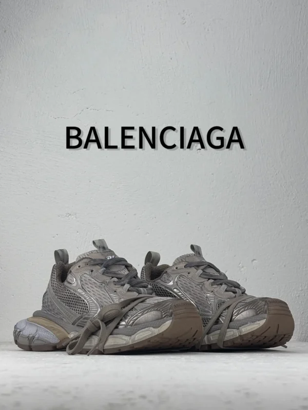 Balenciaga 3XL - Image 4