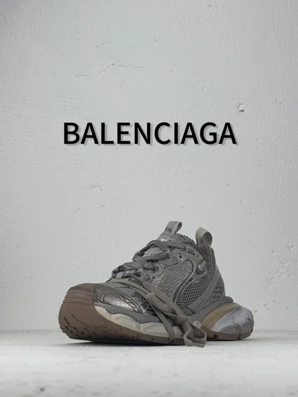 Balenciaga 3XL - Image 8